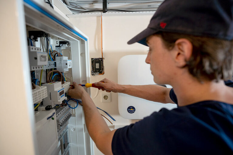 Service und Reparatur